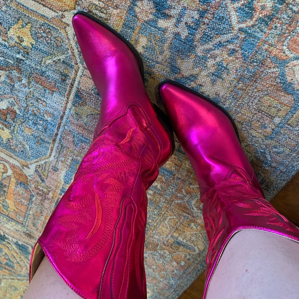 Pink metallic cowgirl boots 7.5